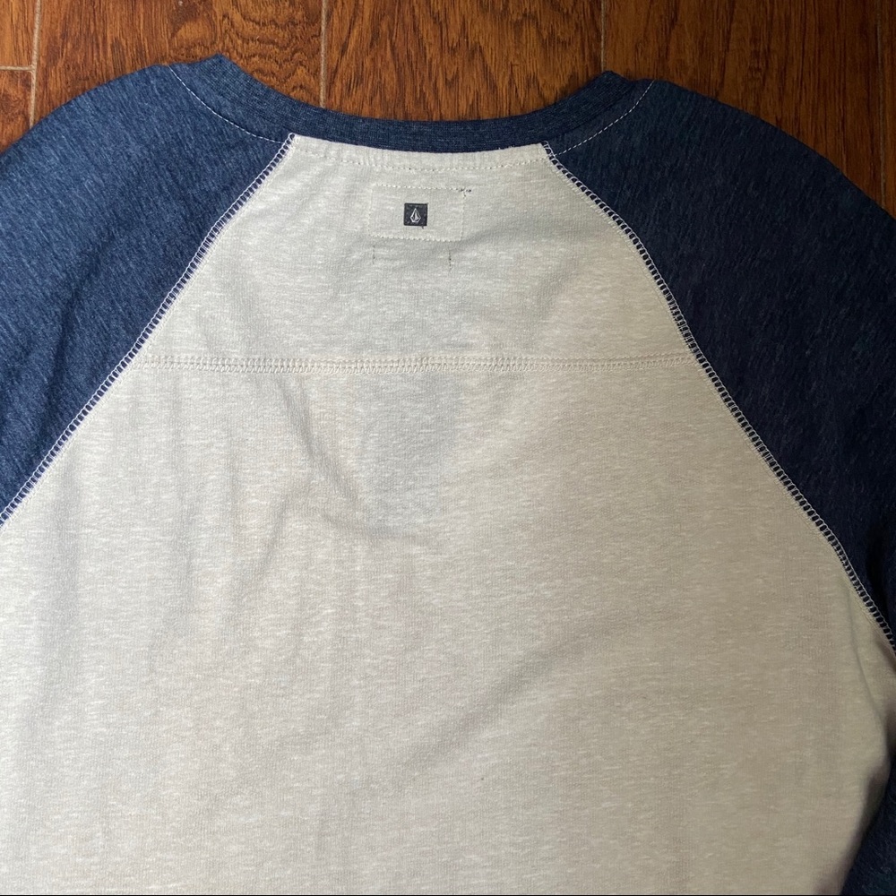 Volcom Shirt - Picture 4 of 4